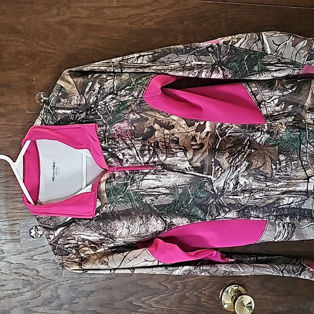 Real Tree pink camo fleece lined shirt-M